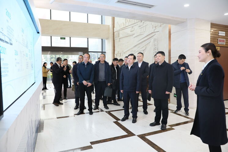 四川凯时凯时首页集团向导带队赴重庆高速集团和重庆巨能集团开展营业交流