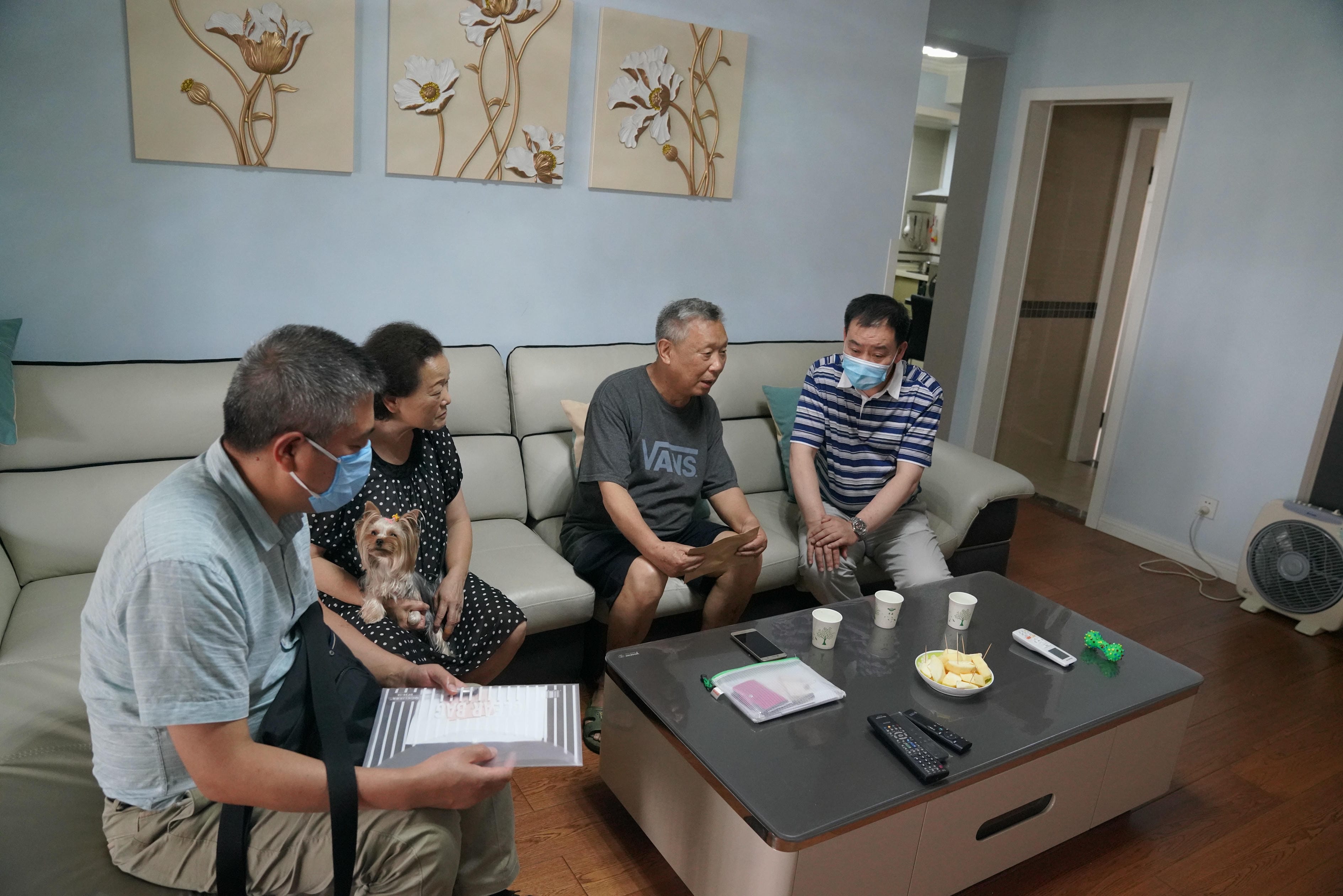 技工学校“七一”前夕走访慰问老党员和难题党员_红色堡垒_党建群团_凯时凯时首页有限责任公司