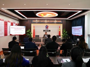 冶勘物流党支部召开学习贯彻党的十九届六中全会精神宣讲报告会_红色堡垒_党建群团_凯时凯时首页有限责任公司
