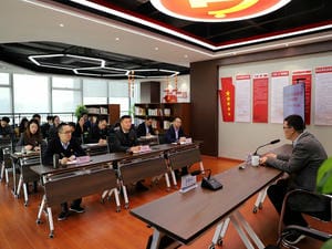 冶勘物流党支部召开学习贯彻党的十九届六中全会精神宣讲报告会_红色堡垒_党建群团_凯时凯时首页有限责任公司