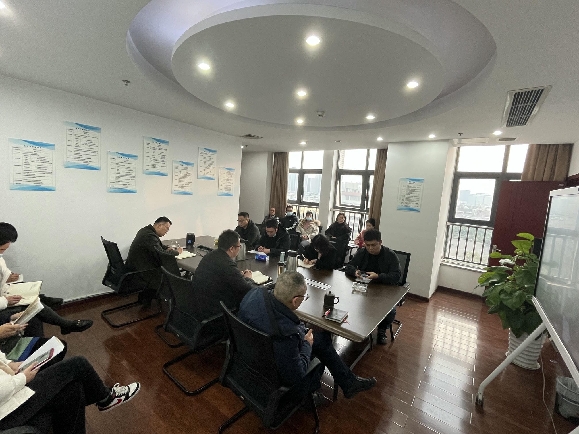 “卯”足劲头，，全力以“复”│众城房产召开2023年复工复产清静事情会_下层动态_新闻中心_凯时凯时首页有限责任公司