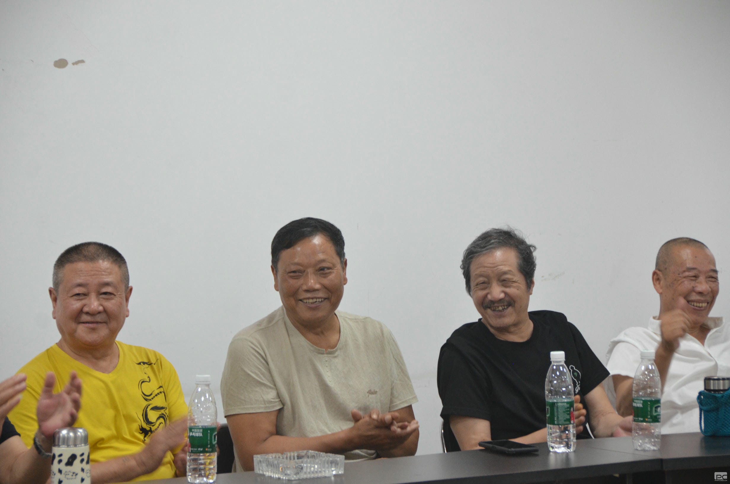 成都探矿开展庆“八一”建军节慰问活动_下层动态_新闻中心_凯时凯时首页有限责任公司